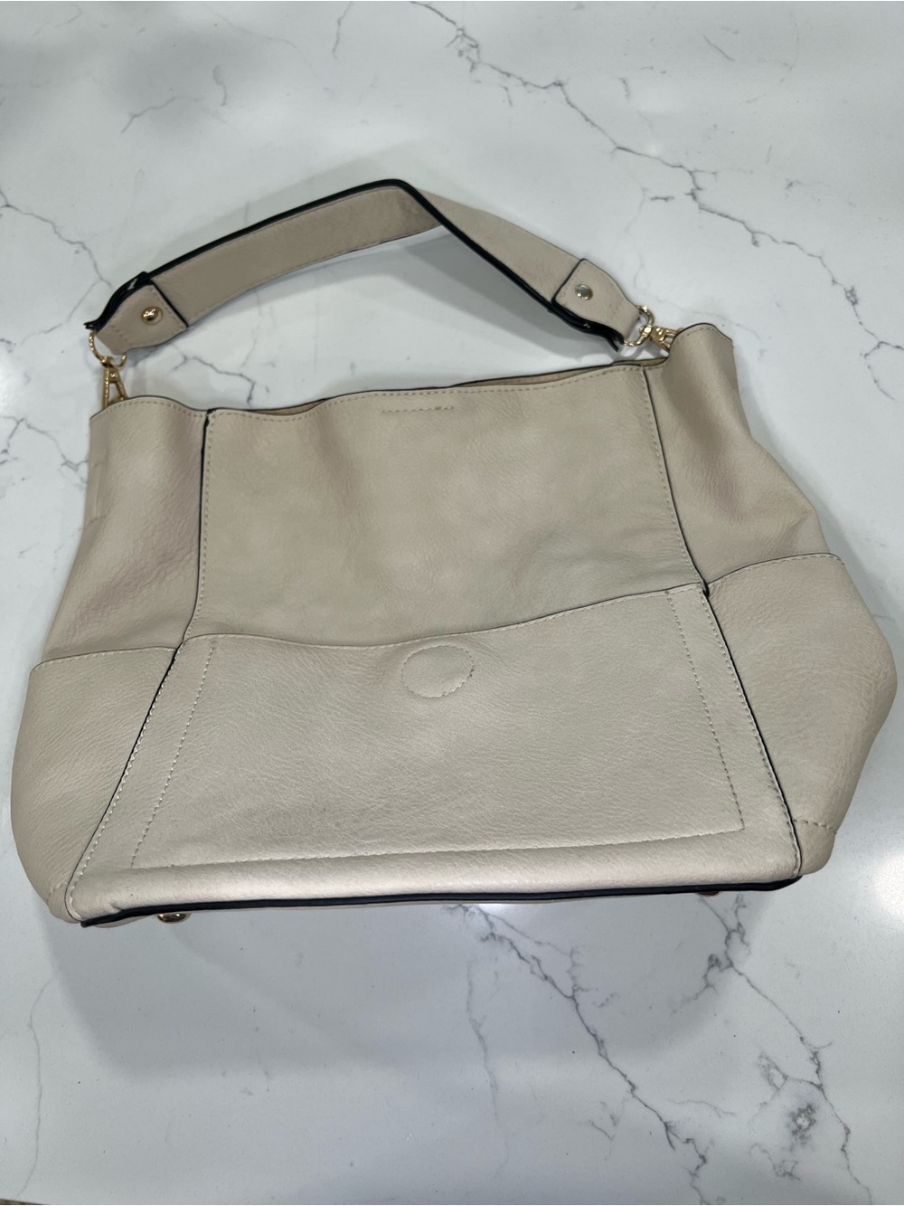 Women’s‎ Leather Beige/cream Shoulder Handbag Black Trim Gold Accents Pockets.